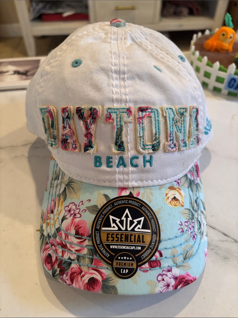 Daytona Beach Floral Cap - White & Light Blue